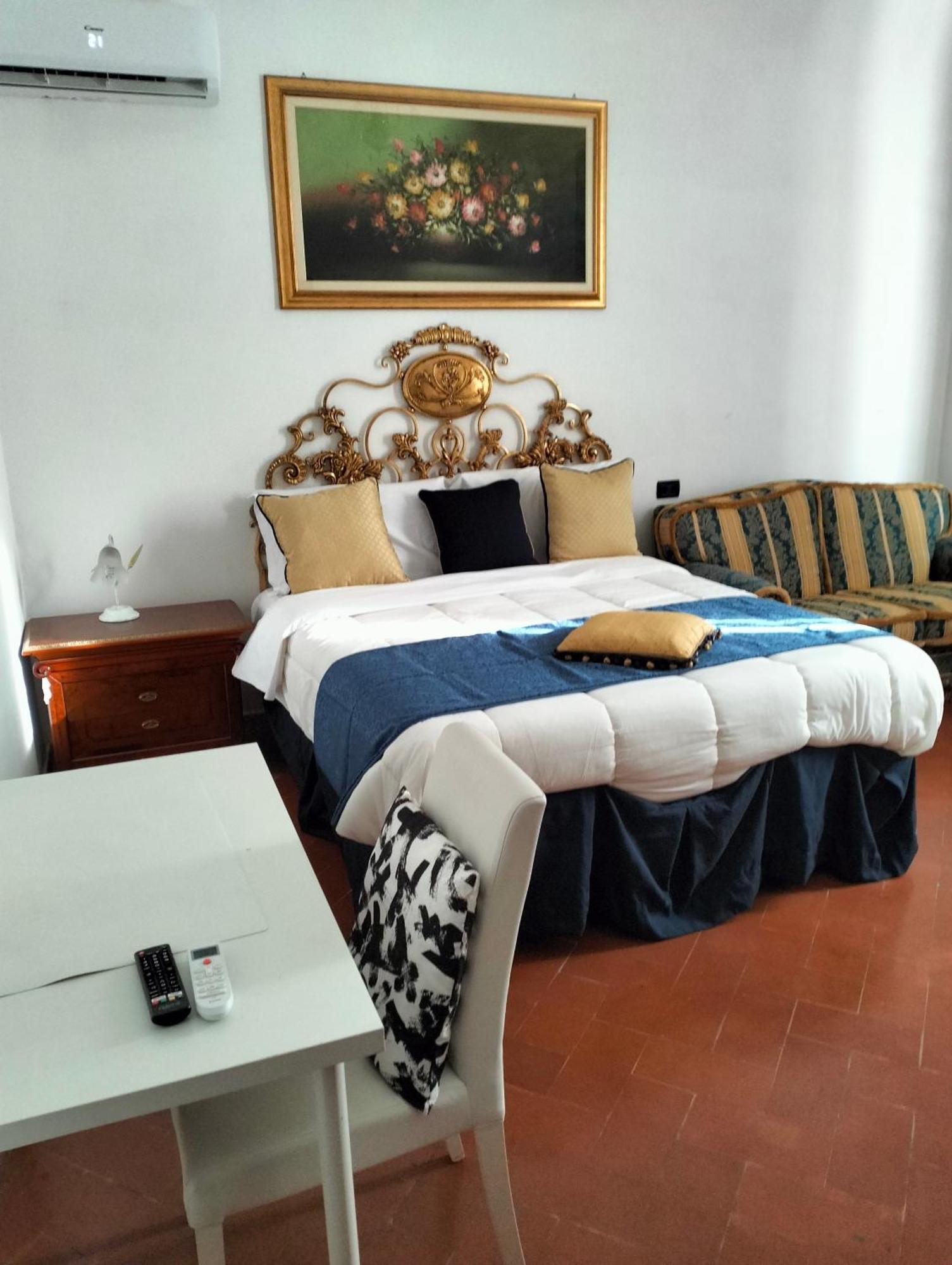 Palace Comfort Inn Pisa Kültér fotó