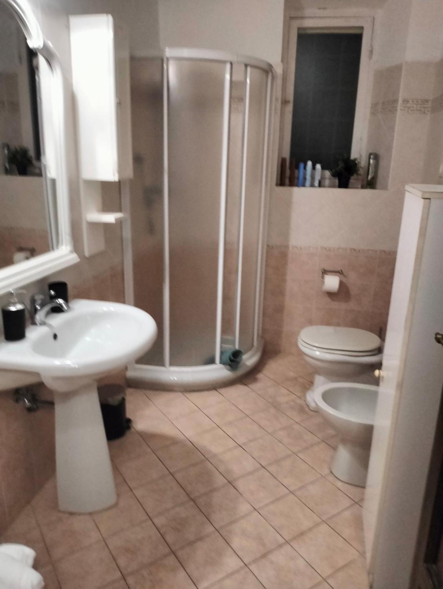 Palace Comfort Inn Pisa Kültér fotó
